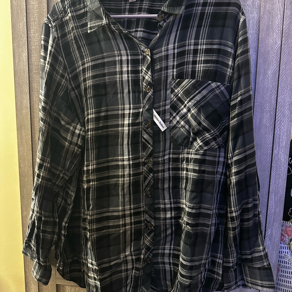 Terra & Sky Black Plaid Casual Button Down Shirt